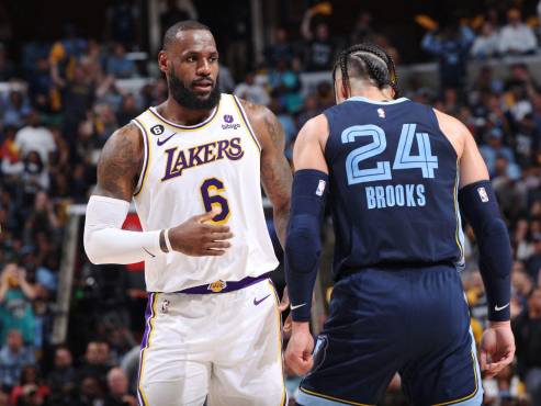 Los Lakers pegan primero: el equipo de Lebron James debuta con victoria en playoffs ante unos Grizzlies en vilo por Morant