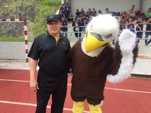 Leyendas azules respaldan continuidad del César el “Nene” Obando al frente de las Águilas del Motagua