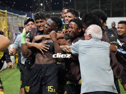 Así celebró Real España su clasificación directa a las semifinales con un gol de Dixon Ramírez en el cierre del partido.