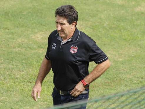 Héctor Vargas tiene contrato con el conjunto cocotero. El lunes o martes se pondrá manos a la obra con la directiva del “Rojo Más Amado”.