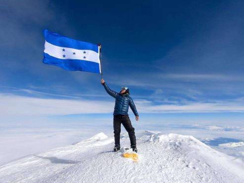 El alpinista Ronald Quintero llega a Honduras tras escalar el Everest: “Nunca he tirado la toalla, es un lenguaje que no existe en mí”