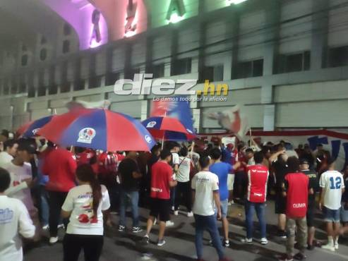 Barra del Olimpia, ante el no ingreso a los estadios y piden reunión de emergencia: “Las autoridades no quieren apoyar”