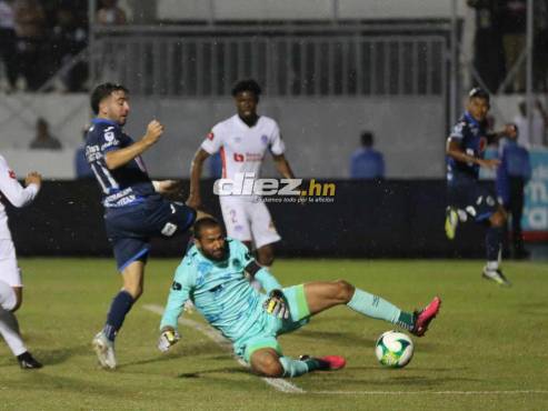 Edrick Menjívar ha sido fundamental para que Olimpia no haya recibido gol en el Nacional. FOTOS: Estalin Irías | David Romero.
