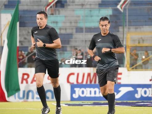 Luis Mejía (derecha) es el árbitro del clásico de las Emes. FOTOS: MAURICIO AYALA | EDWIN ROMERO.