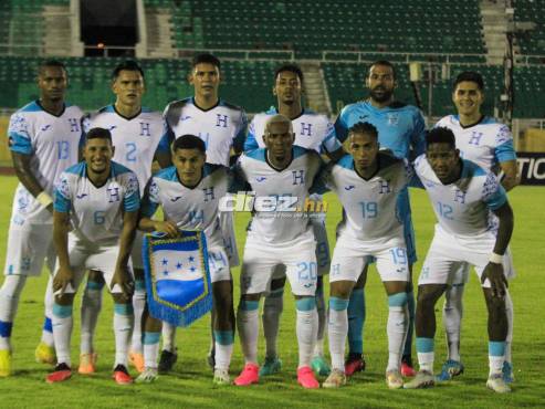 Este es el 11 que mandó Reinaldo Rueda al estadio Félix Sánchez de Santo Domingo.