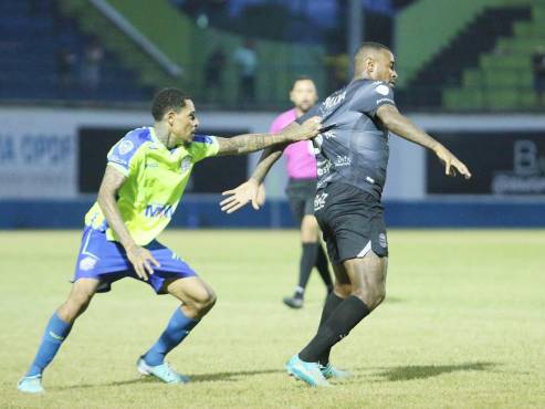 Henry Figueroa se ha convertido en titular en el Olancho FC.