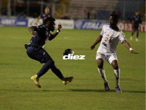 Motagua no tuvo piedad ante el Victoria que se despide del torneo Apertura 2024 de Liga Nacional de Honduras. FOTOS: Estalín Irías y José Vásquez.