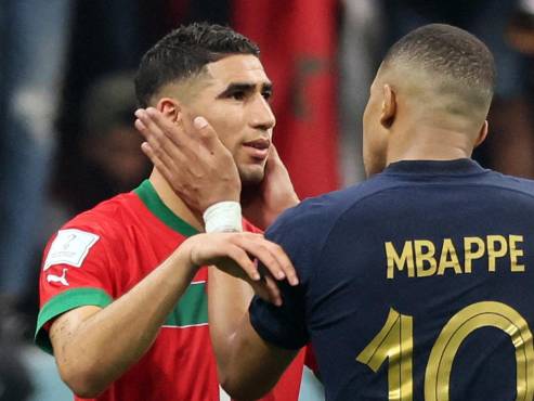 Mbappé y Hakimi no harán homenaje a Messi en su regreso al PSG.