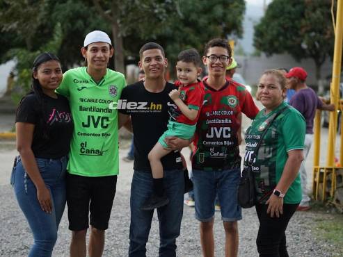 La afición del Marathón comienza a llegar al coloso metropolitano. FOTOS: Mauricio Ayala.