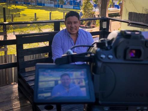 El vicepresidente de Victoria Rossel Espinoza durante la entrevista para Diez. Foto: Edgar Witty