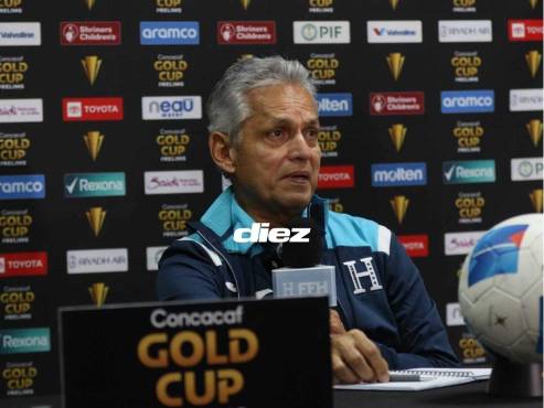 Reinaldo Rueda en conferencia de prensa de cara al Honduras vs Bermudas por el repechaje de vuelta a Copa Oro. FOTO: Estalin Irías.