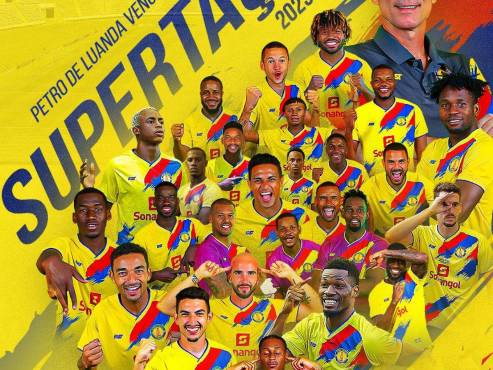 Los futbolistas del Petro Atlético que se coronaron campeones en la Supercopa de Angola.