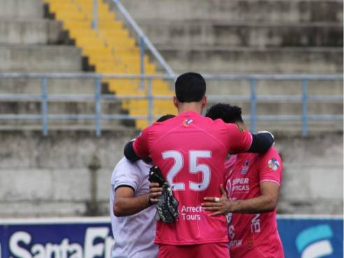 Esteban Giraldo defenderá la cabaña de Lobos UPNFM en Choluteca.