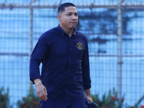 Acusa a Emilio Izaguirre del fichaje frustrado de “Camellito” Delgado por Olimpia.