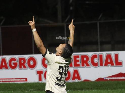 Kevin López marcó el cuarto gol de Olimpia sobre Real Sociedad. FOTOS: Cortesía José Luis Barralaga.