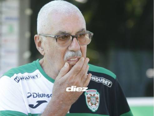 Keosseián captado por el LENTE DIEZ en conferencia de prensa. FOTO: Neptalí Romero.