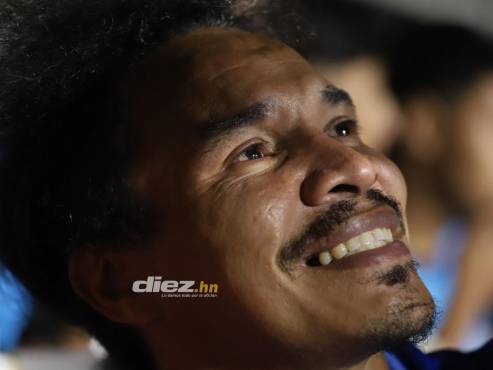 Rambo de León y su mirada en su adiós definitivo en el estadio Nacional Chelato Uclés. FOTO: Mauricio Ayala.