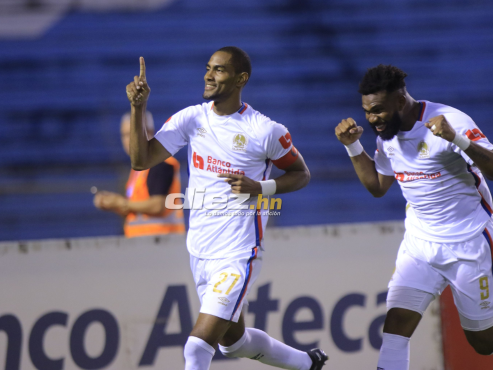 Jerry Bengtson le anotó al Motagua y sumó su diana 153 en la historia de la Liga Nacional.