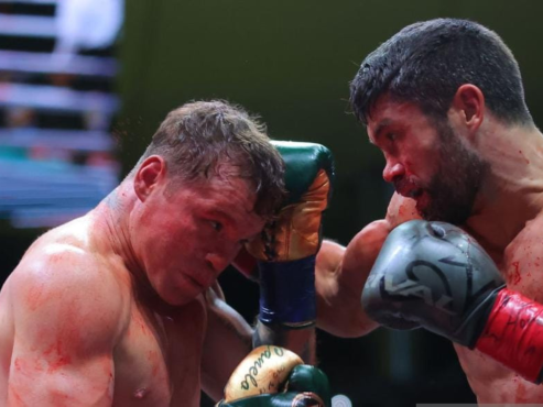 La pelea entre Saúl “Canelo” Álvarez y el británico John Ryder fue reñida en el Estadio Akron de Guadalajara.