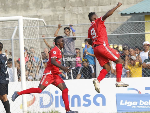 EN VIVO: ¡Diego Reyes anota en el último suspiro y Real Sociedad está salvando la categoría en la Liga Nacional!