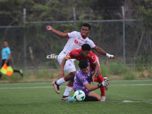 Olimpia sacó ventaja en la ida de las semifinales ante Real Sociedad. FOTO: Andro Rodríguez.