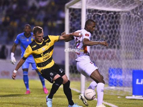 Real España y Olimpia empataron 1-1 en el último partido en el Olímpico.