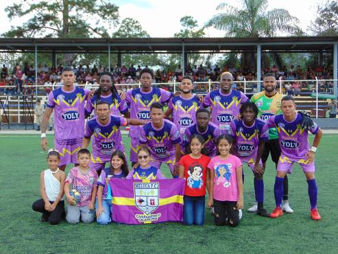 Melanie Carías siempre está presente en todos los partidos del Meluca Campamento.