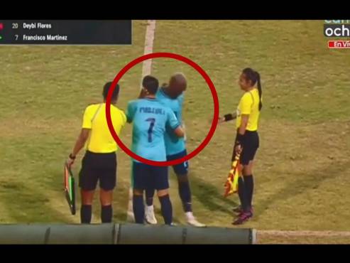 Deybi Flores ahuecó para darle la oportunidad a Francisco “Chelito” Martínez.