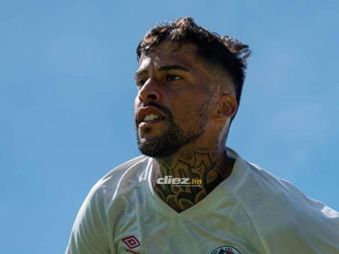 Gabriel Araújo quiere seguir sumando minutos con Olimpia en el torneo Clausura 2024 de la Liga Nacional de Honduras.