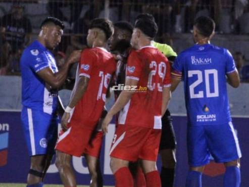 FINAL DEL PARTIDO: VIDA 1-0 VICTORIA. FOTO: Samuel Zelaya.