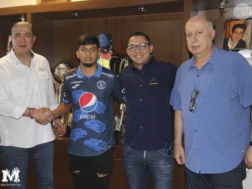 Cléver Portillo es uno de los fichajes del Motagua para la siguiente temporada. Firmó por dos años.