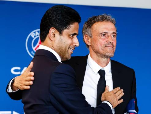 Nasser Al Khelaifi, presidente del PSG, respalda el trabajo de Luis Enrique en la actual temporada con el conjunto parisino.