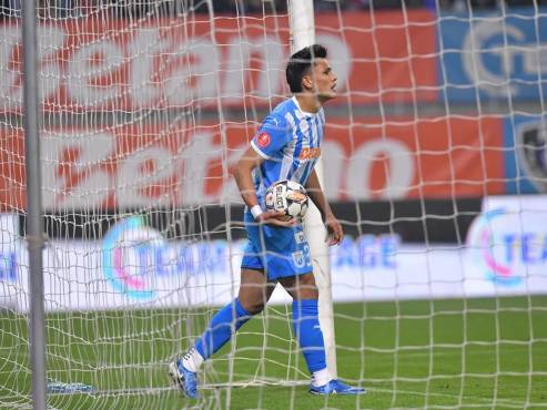 Denil Maldonado ha anotado 2 goles en 15 partidos de la temporada con el Universitatea Craiova.