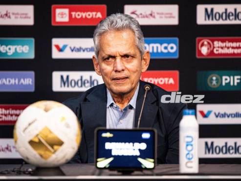 Reinaldo Rueda elogió a los jugadores de Honduras porque no se cayeron animicamente tras ir perdiendo ante Panamá. (Foto: Mauricio Ayala)