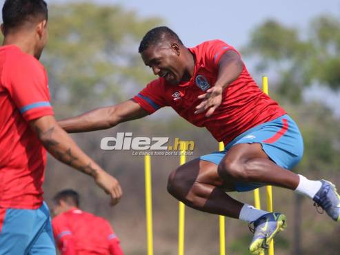 ¿Si en Beckeles estuviera la continuidad de Pedro Troglio, lo respalda? Así dribló la interrogante el lateral del Olimpia