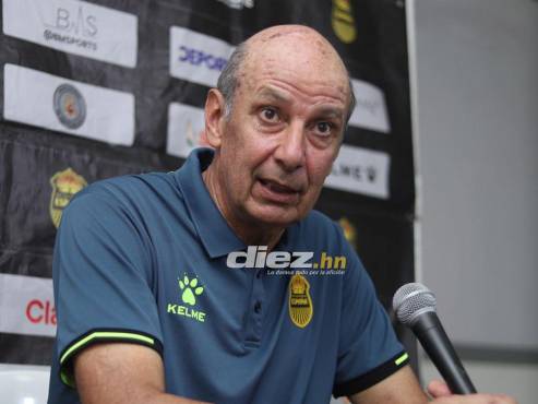 Miguel Falero este viernes en la conferencia del Real España en la sede del cuadro españolista. FOTO: Mauricio Ayala.