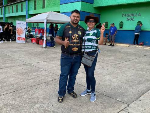 Aficionados olanchanos se hacen presente.