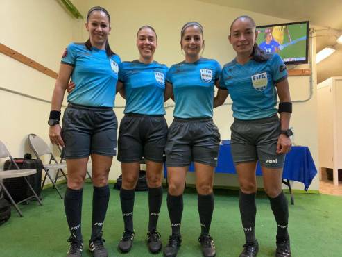 Shirley Pereló, Mellissa Pastrana y Lourdes Noriega (derecha) fueron las árbitras hondureñas en el Premundial femenino de Concacaf.