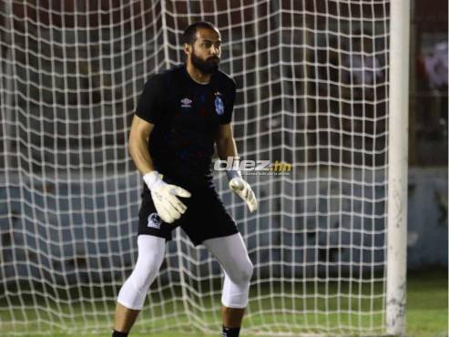 Edrick Menjívar es el portero titular de Olimpia esta noche en el estadio Ceibeño. FOTO: Esaú Ocampo.