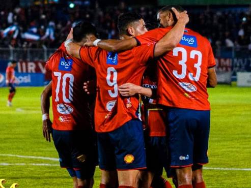 Dawrin Lom es uno de los goleadores del primer lugar Xelajú en Guatemala.