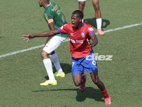 EN VIVO: ¡Baldazo de agua fría! El jovencito David Flores pone a ganar al Olimpia sobre Marathón