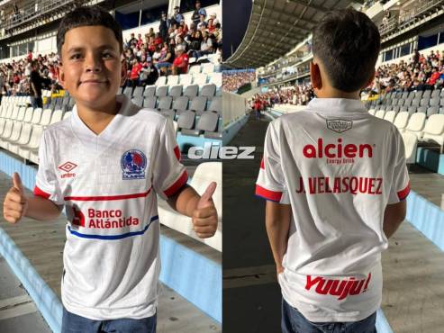 Olimpia le cumplió el sueño a Joseph Snaider Velásquez, quien quería una camisa del conjunto melenudo.