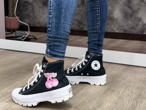 Converse Showcase Tour te ofrece la oportunidad de personalizar tu calzado Converse.