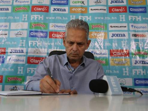 El técnico Reinaldo Rueda brindó una conferencia muy polémica dejando algunas realidades y criticando parejo. Fotos Marvin Salgado