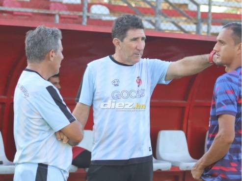 Héctor Vargas dejó claro que el fútbol hondureño se está rezagando. FOTO: José Luis Barralaga.
