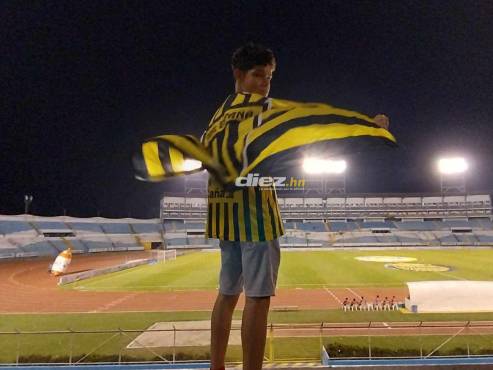 Real Sociedad, con doblete incluido de Rony Martínez, sorprende con batacazo al Real España y lo baja al quinto lugar