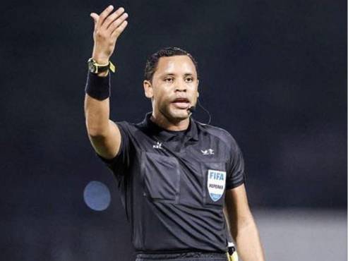 Selvin Brown impartirá justicia en el partido entre Victoria vs Lobos en el Estadio Ceibeño.