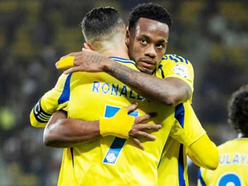 Jhon Durán jugó con Cristiano Ronaldo en Arabia Saudita.