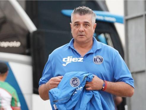 La llegada del Motagua al Estadio Francisco Morazán de San Pedro Sula. FOTOS: MAURICIO AYALA | EDWIN ROMERO.