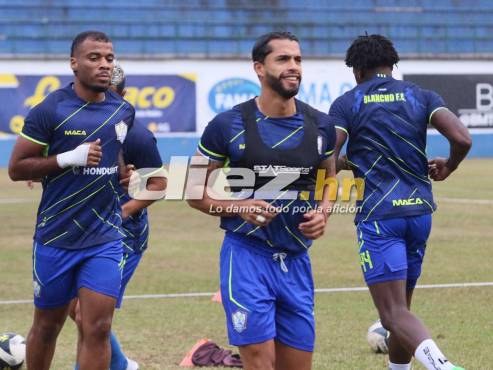 Olimpia bate al Olancho FC con gol de Edwin Solano, que tenía un minuto de estar en el campo; escalada del león en la tabla